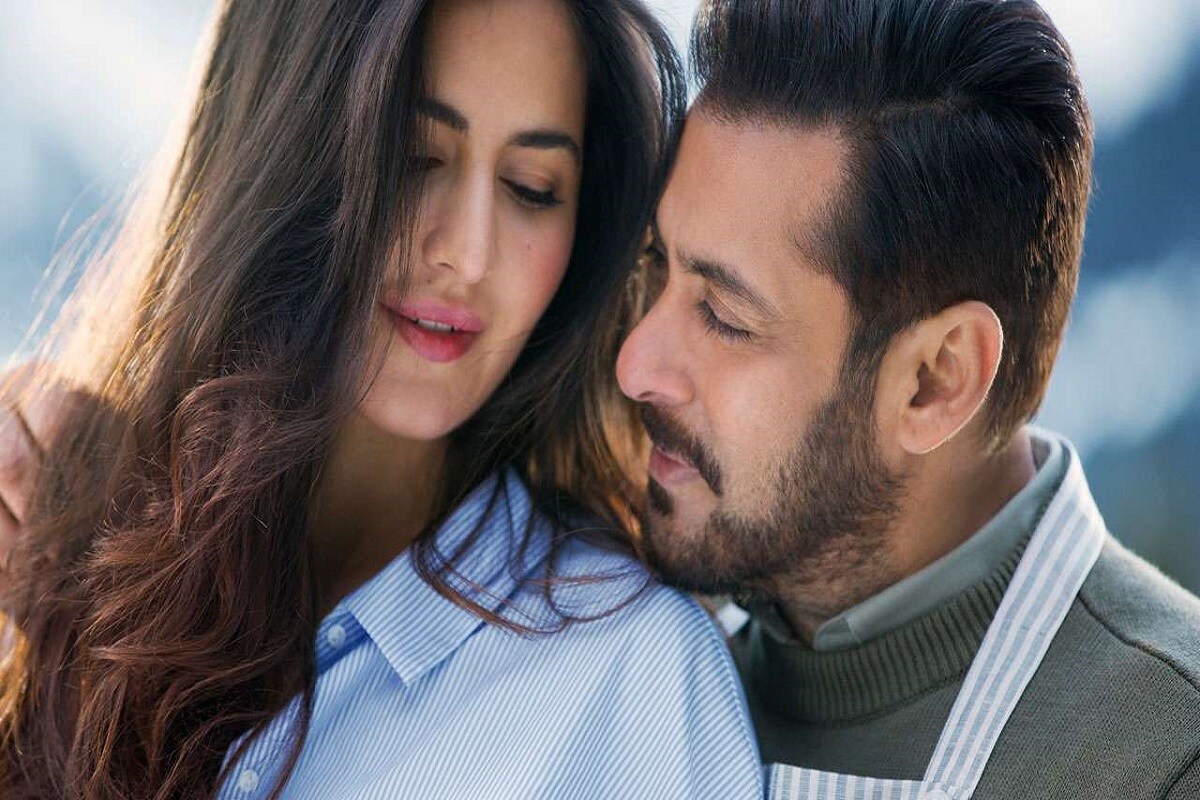 বলিউডে এখন সুশান্ত সিং রাজপুতের মৃত্যু, রিয়া চক্রবর্তীর গ্রেফতার এবং কঙ্গনা-শিবসেনার লড়াই মুখ্য আলোচনার বিষয়। অন্য কোনও দিকে নজরই নেই কারও। গত কয়েক দিন ধরে বেজায় উত্তপ্ত বলিউড। তবে সলমন খান কিন্তু তাঁর নিজের ছকেই চলছেন। সামনেই শুরু হবে বিগবস ১৪। সেই প্রস্তুতি তো রয়েছেই। সেই সঙ্গে টাইগার ৩ নিয়েও চলছে কথা। photo source collected বলিউডে এখন সুশান্ত সিং রাজপুতের মৃত্যু, রিয়া চক্রবর্তীর গ্রেফতার এবং কঙ্গনা-শিবসেনার লড়াই মুখ্য আলোচনার বিষয়। অন্য কোনও দিকে নজরই নেই কারও। গত কয়েক দিন ধরে বেজায় উত্তপ্ত বলিউড। তবে সলমন খান কিন্তু তাঁর নিজের ছকেই চলছেন। সামনেই শুরু হবে বিগবস ১৪। সেই প্রস্তুতি তো রয়েছেই। সেই সঙ্গে টাইগার ৩ নিয়েও চলছে কথা। photo source collected