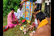 করোনা রুখতে ১০২৩ বছরের পুরোনো মহাকালী মৃন্ময়ী মায়ের পুজো শুরু হল বিষ্ণুপুরে ! করোনা রুখতে ১০২৩ বছরের পুরোনো মহাকালী মৃন্ময়ী মায়ের পুজো শুরু হল বিষ্ণুপুরে !