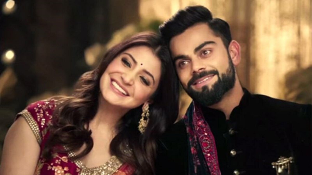 অনেক দিন অনুষ্কাকে বড় পর্দায় দেখা যায়নি। প্রযোজক অনুষ্কা শর্মাকেই ইদানীং বেশি দেখা গিয়েছে। সূত্রের খবর ওম রাউত পরিচালিত ‘আদিপুরুষ’ ছবিতে সীতার চরিত্রে দেখা যেতে পারে অনুষ্কাকে। ২০১৮ সালে ‘জ়িরো’ই ছিল অনুষ্কা অভিনীত শেষ ছবি।photo source collected অনেক দিন অনুষ্কাকে বড় পর্দায় দেখা যায়নি। প্রযোজক অনুষ্কা শর্মাকেই ইদানীং বেশি দেখা গিয়েছে। সূত্রের খবর ওম রাউত পরিচালিত ‘আদিপুরুষ’ ছবিতে সীতার চরিত্রে দেখা যেতে পারে অনুষ্কাকে। ২০১৮ সালে ‘জ়িরো’ই ছিল অনুষ্কা অভিনীত শেষ ছবি।photo source collected