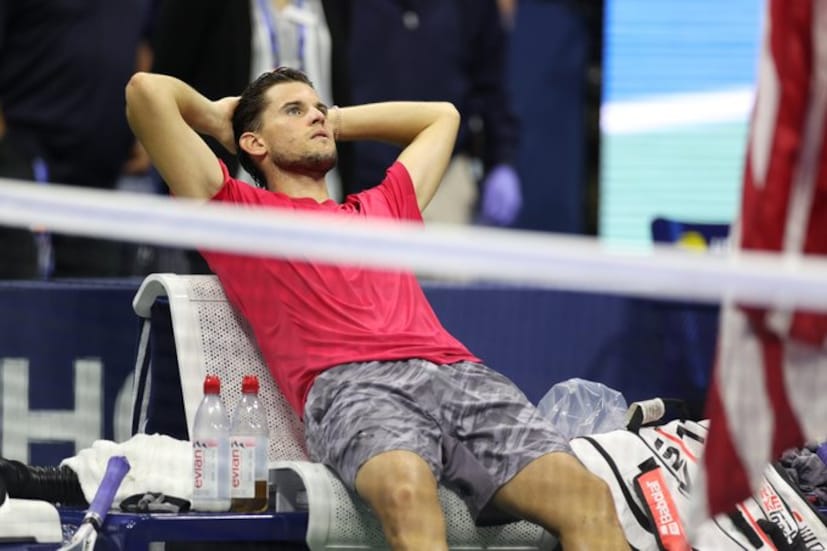 রবিবারের আগে পর্যন্ত জ়েরেভের সঙ্গে থিমের মোট ন’বার সাক্ষাৎ হয়েছিল। থিম জিতেছেন সাত বার। তিন বার গ্র্যান্ড স্ল্যামে মুখোমুখি হয়েছেন তাঁরা। তিন বারই জিতেছেন থিম। এবারও তার অন্যথা হল না ৷ অস্ট্রিয়ার দ্বিতীয় টেনিস খেলোয়াড় হিসেবে কোনও গ্র্যান্ডস্ল্যাম জয়ের নজির গড়লেন ডমিনিক থিম ৷ Photo Source: Twitter