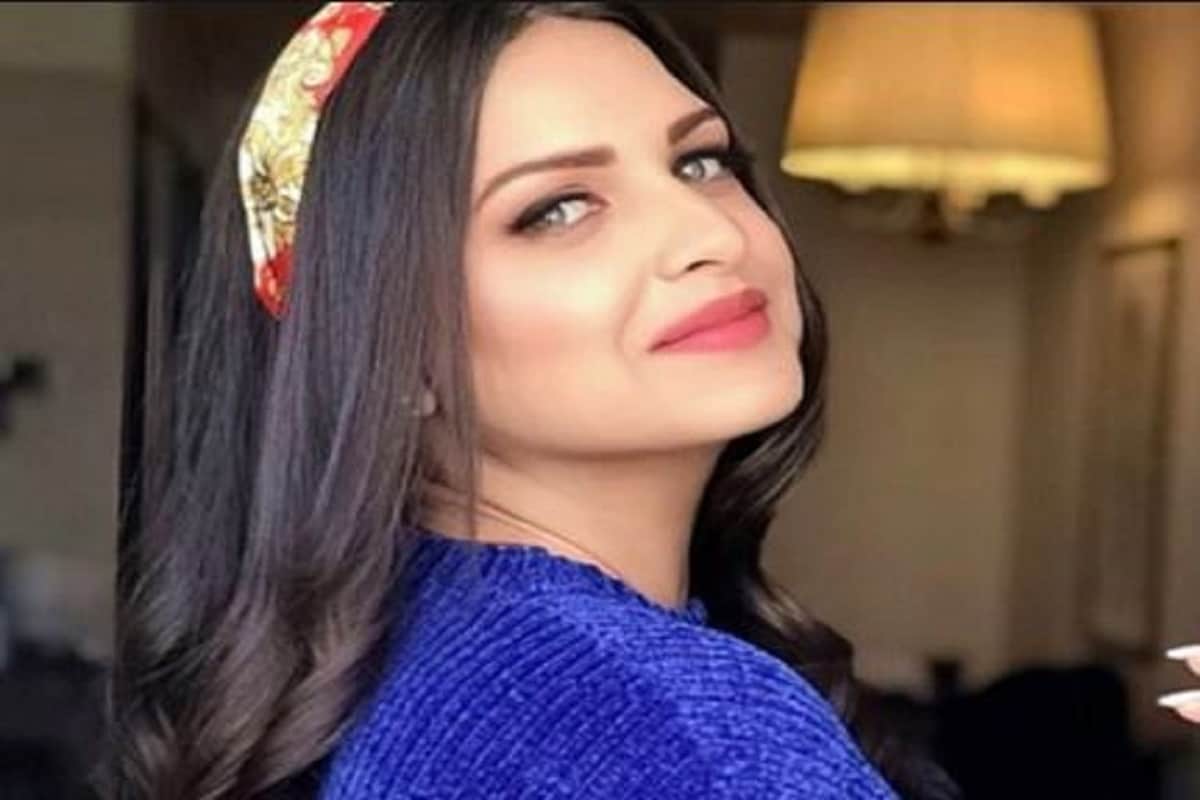 করোনায় আক্রান্ত জনপ্রিয় অভিনেত্রী ও গায়িকা হিমাংশি খুরানা ৷ জানা গিয়েছে, দু’দিন আগেই করোনা ভাইরাসে আক্রান্ত হয়েছেন তিনি ৷ তবে শারীরিক অবস্থার অবনতি হওয়ায় হিমাংশি খুরানাকে ভর্তি করা হয়েছে লুধিয়ানার এক হাসপাতালে ৷ করোনায় আক্রান্ত জনপ্রিয় অভিনেত্রী ও গায়িকা হিমাংশি খুরানা ৷ জানা গিয়েছে, দু’দিন আগেই করোনা ভাইরাসে আক্রান্ত হয়েছেন তিনি ৷ তবে শারীরিক অবস্থার অবনতি হওয়ায় হিমাংশি খুরানাকে ভর্তি করা হয়েছে লুধিয়ানার এক হাসপাতালে ৷