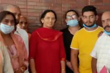 কংগ্রেস ছেড়ে বিজেপি-তে যোগ দিলেন কঙ্গনার মা আশা রানাওয়াত কংগ্রেস ছেড়ে বিজেপি-তে যোগ দিলেন কঙ্গনার মা আশা রানাওয়াত