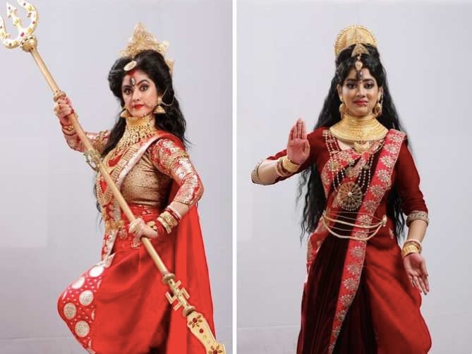 *করোনা আবহেও দুর্গাপুজোর দিন গুনছে বাঙালি। এই বছর জি বাংলার পর্দায় মহালয়ায় ফুটে উঠবে শ্রী শ্রী চন্ডী এবং মার্কন্ডেয় পুরাণের ১১ নম্বর অধ্যায়ে বর্ণিত মহিষাসুরমর্দিনীর নানা রূপের কথা। *করোনা আবহেও দুর্গাপুজোর দিন গুনছে বাঙালি। এই বছর জি বাংলার পর্দায় মহালয়ায় ফুটে উঠবে শ্রী শ্রী চন্ডী এবং মার্কন্ডেয় পুরাণের ১১ নম্বর অধ্যায়ে বর্ণিত মহিষাসুরমর্দিনীর নানা রূপের কথা।