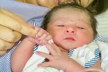 ছোট্ট হাতে আঙুল ধরেছে যুবান, রাজ-শুভশ্রীর ছেলের CUTE ছবি ভাইরাল