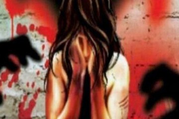 কিশোরীকে ২ মাস ধরে লাগাতার গণধর্ষণ! পুলিশ-সাংবাদিক মিলিয়ে ৮ জনের বিরুদ্ধে অভিযোগ, নিন্দার ঝড়