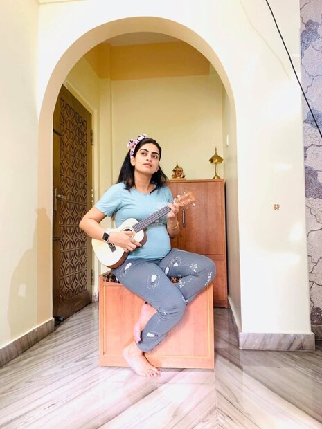 *বিয়ের এক বছরের মধ্যেই কন্সিভ করেছেন অঙ্কিতা। মায়েদের জন্য নির্ধারিত দিনেই জানিয়েছিলেন সুখবর। দিন কয়েছের মধ্যেই বেবি বাম্পের ছবি পোস্ট করেন তিনি। ছবি: ফেসবুক ।