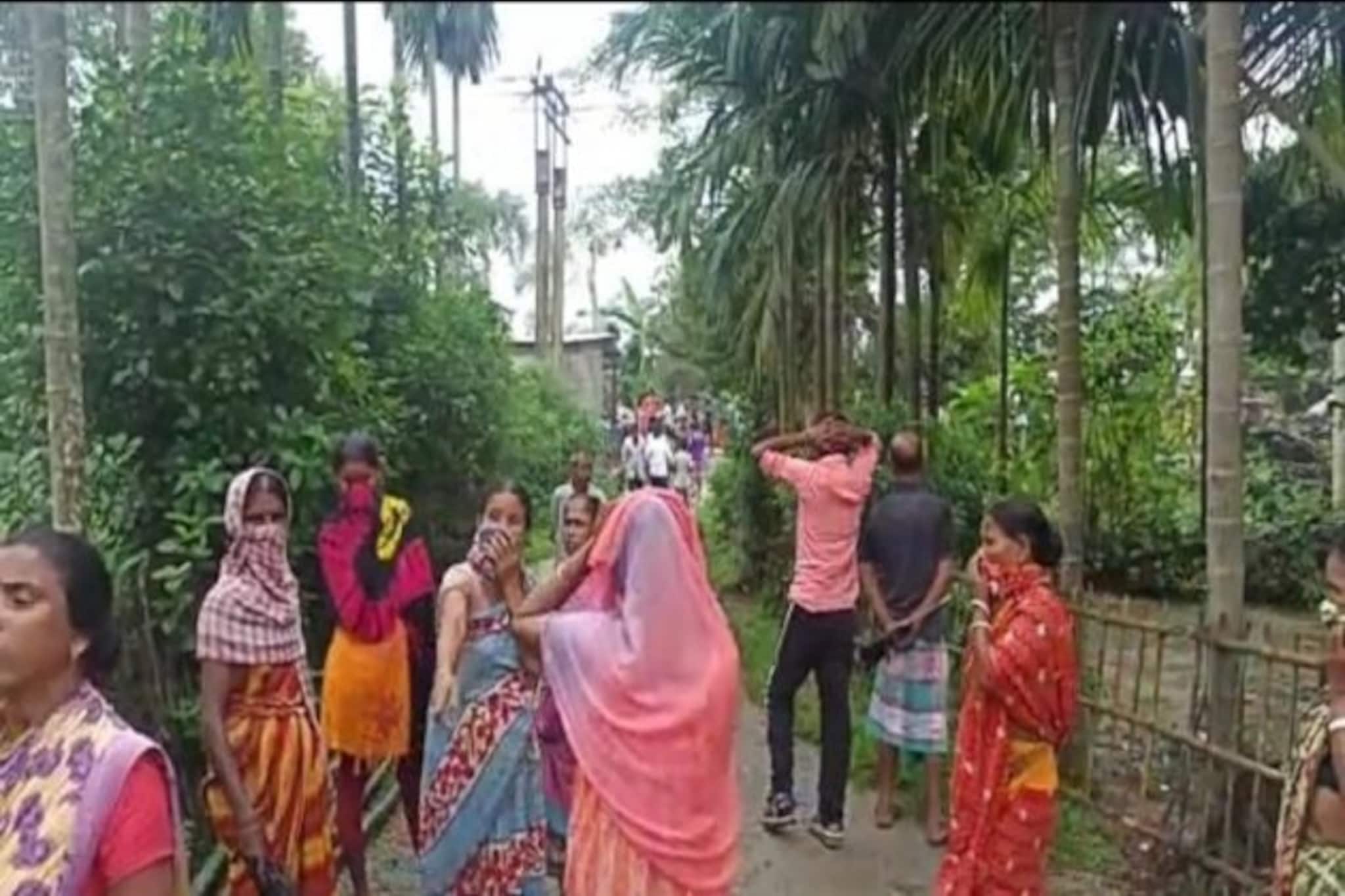 সাতসকালে ডোবায় ভাসছে শিক্ষকের দেহ! আত্মহত্যা নাকি পরিকল্পিত খুন, তদন্তে পুলিশ