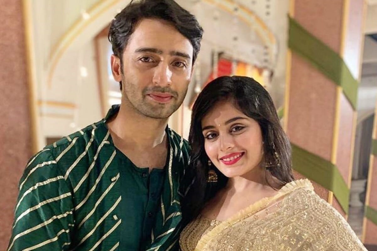 সিরিয়ালটি বন্ধ হয়ে যাওয়ার খবরটি ধারাবাহিকের নায়িকা সনিয়া কৌর তাঁর ইনস্টাগ্রাম স্টোরিতে সকলকে জানিয়েছিলেন। আর সেটা দেখার পরই এই কাণ্ড ঘটিয়ে ফেলেন মুম্বইয়ের এক যুবক। photo source collected সিরিয়ালটি বন্ধ হয়ে যাওয়ার খবরটি ধারাবাহিকের নায়িকা সনিয়া কৌর তাঁর ইনস্টাগ্রাম স্টোরিতে সকলকে জানিয়েছিলেন। আর সেটা দেখার পরই এই কাণ্ড ঘটিয়ে ফেলেন মুম্বইয়ের এক যুবক। photo source collected