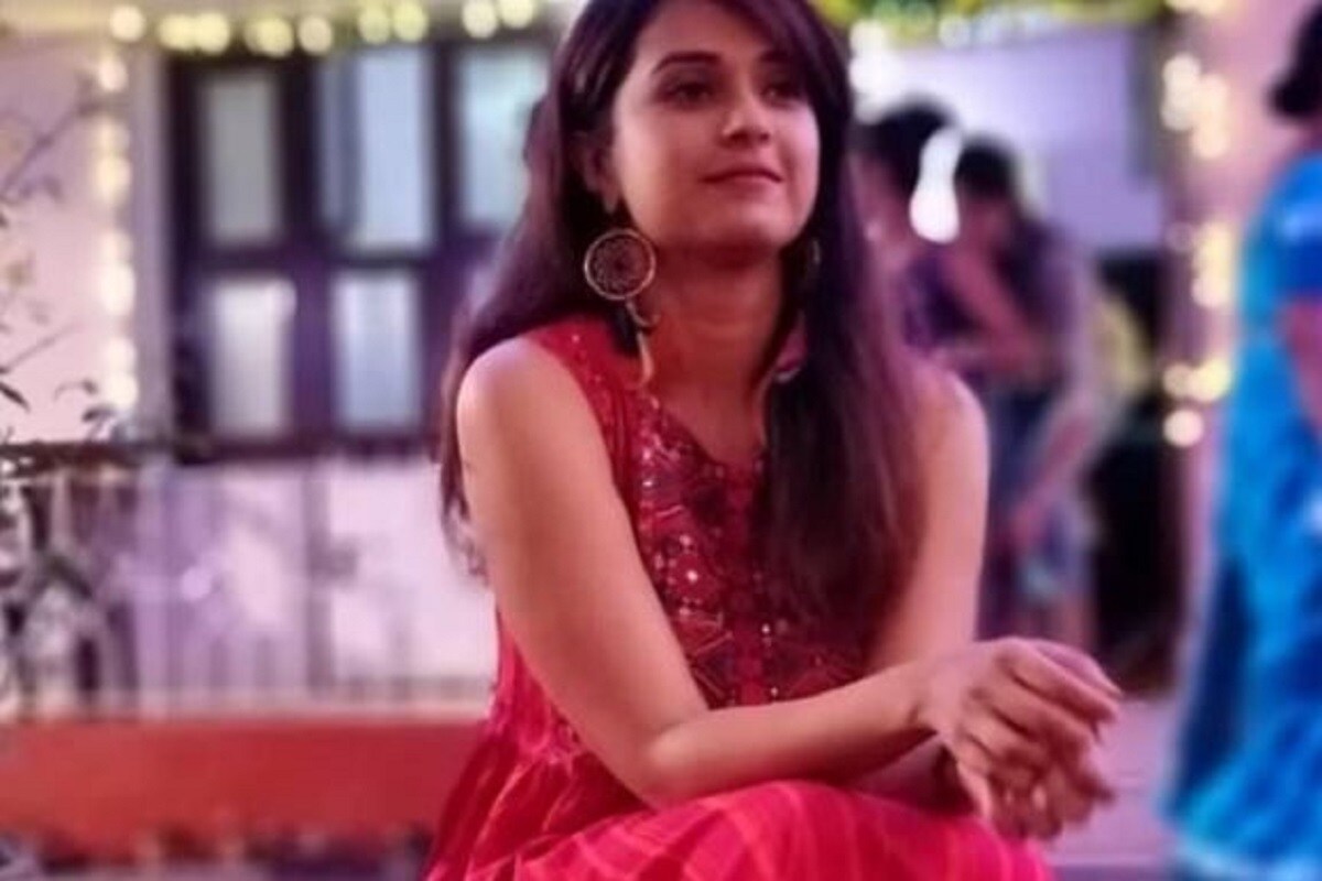 •এক সর্বভারতীয় সংবাদসংস্থায় নিজের অভিজ্ঞতা জানান পঙ্কজ৷ তিনি জানান যে রাতে এলাকায় পৌঁছে তিনি দেখেন যে, প্রচুর মানুষ এবং পুলিশও রয়েছে ঘটনাস্থলে৷ তবে দেহটি নেই৷ •এক সর্বভারতীয় সংবাদসংস্থায় নিজের অভিজ্ঞতা জানান পঙ্কজ৷ তিনি জানান যে রাতে এলাকায় পৌঁছে তিনি দেখেন যে, প্রচুর মানুষ এবং পুলিশও রয়েছে ঘটনাস্থলে৷ তবে দেহটি নেই৷