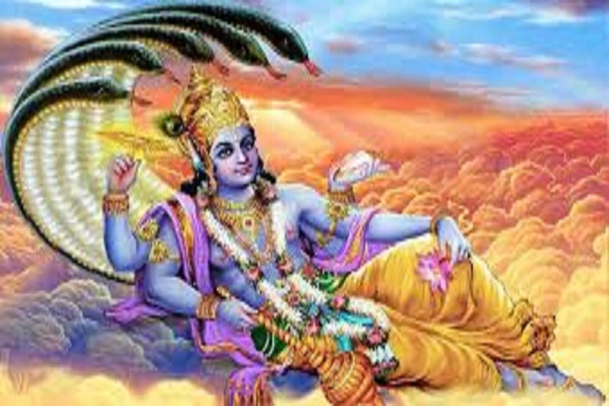 তারা জলে খেলা করে বেশ কিছুদিন কাটাল । ক্রমাগত ভাবেই মধু ও কৈটব জগতের উপরে অত্যাচার করতে থাকে ৷ সমগ্র ভাবেই বিপর্যস্ত হতে থাকে ভারসাম্য ৷ তারা জলে খেলা করে বেশ কিছুদিন কাটাল । ক্রমাগত ভাবেই মধু ও কৈটব জগতের উপরে অত্যাচার করতে থাকে ৷ সমগ্র ভাবেই বিপর্যস্ত হতে থাকে ভারসাম্য ৷