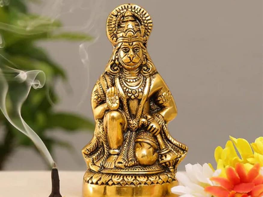 কোনও স্ত্রী যদি মঙ্গলবার সন্ধ্যায় হনুমান চালিশা পাঠ করেন এবং তাঁর উদ্দেশে ভোগ নিবেদন করেন এবং ওই ভোগ যদি বাচ্চাদের বিলিয়ে দেন তাহলে সব সময় তাঁর কৃপা দৃষ্টি মাথার উপর থাকে ৷ কোনও স্ত্রী যদি মঙ্গলবার সন্ধ্যায় হনুমান চালিশা পাঠ করেন এবং তাঁর উদ্দেশে ভোগ নিবেদন করেন এবং ওই ভোগ যদি বাচ্চাদের বিলিয়ে দেন তাহলে সব সময় তাঁর কৃপা দৃষ্টি মাথার উপর থাকে ৷