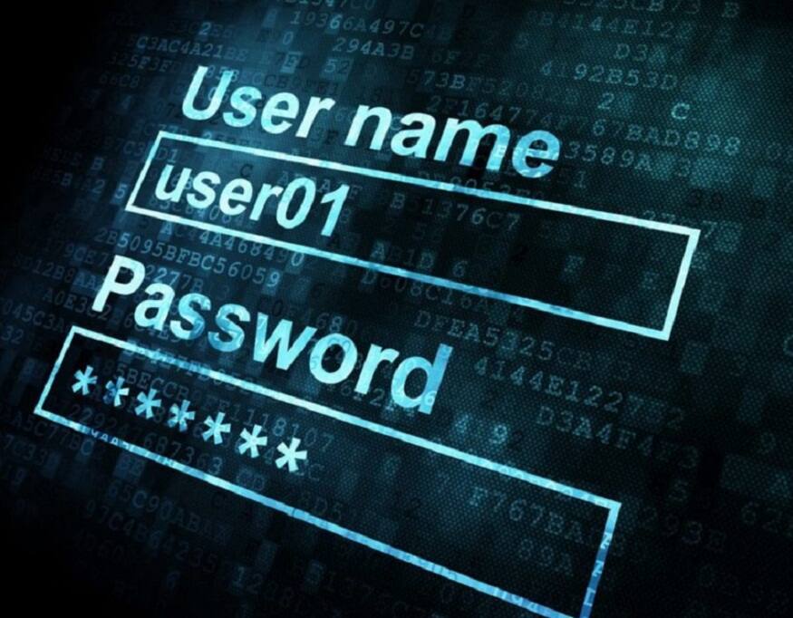  পাসওয়ার্ড বা পিন হিসেবে কখনও কোনও গুরুত্বপূর্ণ ডেটা ব্যবহার করবেন না, কারণ এগুলি খুব সহজেই অনুমান করে নেওয়া যায়। আপনার নাম, ডাকনাম, জন্ম তারিখ পাসওয়ার্ড হিসেবে ব্যবহার করবেন না। উদাহরণ - যদি আপনার জন্মদিন ২৫ জুলাই হয় তো পিন হিসেবে ২৫০৭ বা ০৭২৫ ব্যবহার করবেন না।