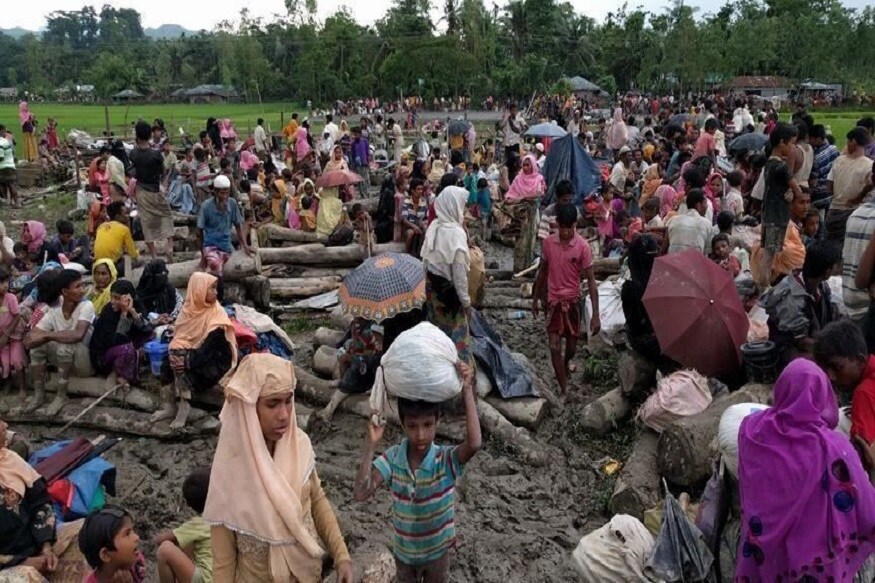 এরপর ২০১৭ সালের অগাস্টে ফের রাতারাতি রোহিঙ্গা গণহত্যা শুরু হয় মায়ানমারে৷ প্রাণের ভয়ে রোহিঙ্গারা পালাতে থাকে বাংলাদেশে৷ সেই ঘটনায় আং সান সু চি-র বিরুদ্ধে আন্তর্জাতিক আদালতে গণহত্যার মামলা দায়ের করা হয়৷ এরপর ২০১৭ সালের অগাস্টে ফের রাতারাতি রোহিঙ্গা গণহত্যা শুরু হয় মায়ানমারে৷ প্রাণের ভয়ে রোহিঙ্গারা পালাতে থাকে বাংলাদেশে৷ সেই ঘটনায় আং সান সু চি-র বিরুদ্ধে আন্তর্জাতিক আদালতে গণহত্যার মামলা দায়ের করা হয়৷