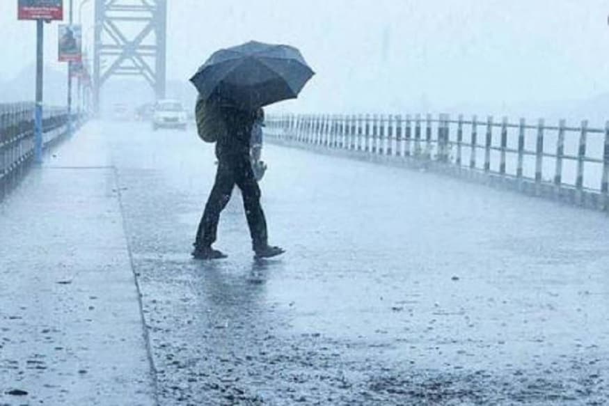 আগামিকাল শুক্রবার উত্তরবঙ্গে অতিভারী বৃষ্টির কমলা সর্তকতা। ওপরের পাঁচ জেলায় দার্জিলিং, কালিম্পং, আলিপুরদুয়ার, কোচবিহার ও জলপাইগুড়ি জেলায় অতি ভারী বৃষ্টির কমলা সর্তকতা। ভারী বৃষ্টির সর্তকতা থাকছে মালদা উত্তর ও দক্ষিণ দিনাজপুরের জন্য। শনিবারেও ভারী বৃষ্টির সর্তকতা দার্জিলিং, কালিম্পং, আলিপুরদুয়ার, কোচবিহার ও জলপাইগুড়ি জেলায়। আগামিকাল শুক্রবার উত্তরবঙ্গে অতিভারী বৃষ্টির কমলা সর্তকতা। ওপরের পাঁচ জেলায় দার্জিলিং, কালিম্পং, আলিপুরদুয়ার, কোচবিহার ও জলপাইগুড়ি জেলায় অতি ভারী বৃষ্টির কমলা সর্তকতা। ভারী বৃষ্টির সর্তকতা থাকছে মালদা উত্তর ও দক্ষিণ দিনাজপুরের জন্য। শনিবারেও ভারী বৃষ্টির সর্তকতা দার্জিলিং, কালিম্পং, আলিপুরদুয়ার, কোচবিহার ও জলপাইগুড়ি জেলায়।