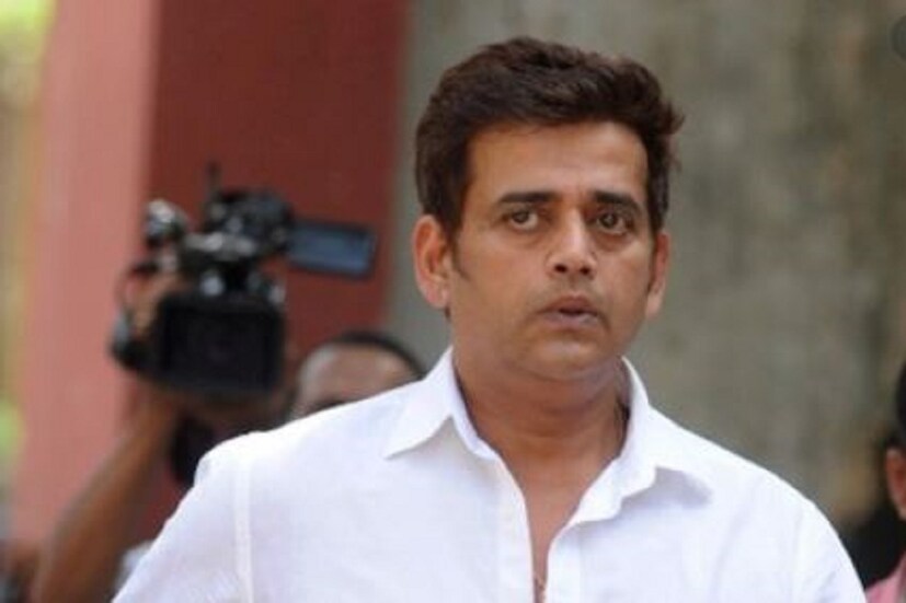 •চিন ও পাকিস্তান থেকে প্রতি বছর বিপুল পরিমাণে ড্রাগ স্মাগলিং করা হয়, দাবি করেছেন রবি কিষণ৷ তিনি বলছেন যে, দেশের যুবকদের ভবিষ্যৎ শেষ করতে ড্রাগের নেশায় ডুবিয়ে দিয়ে ভয়ঙ্কর চক্রান্ত করছে পাকিস্তান ও চিন৷ 