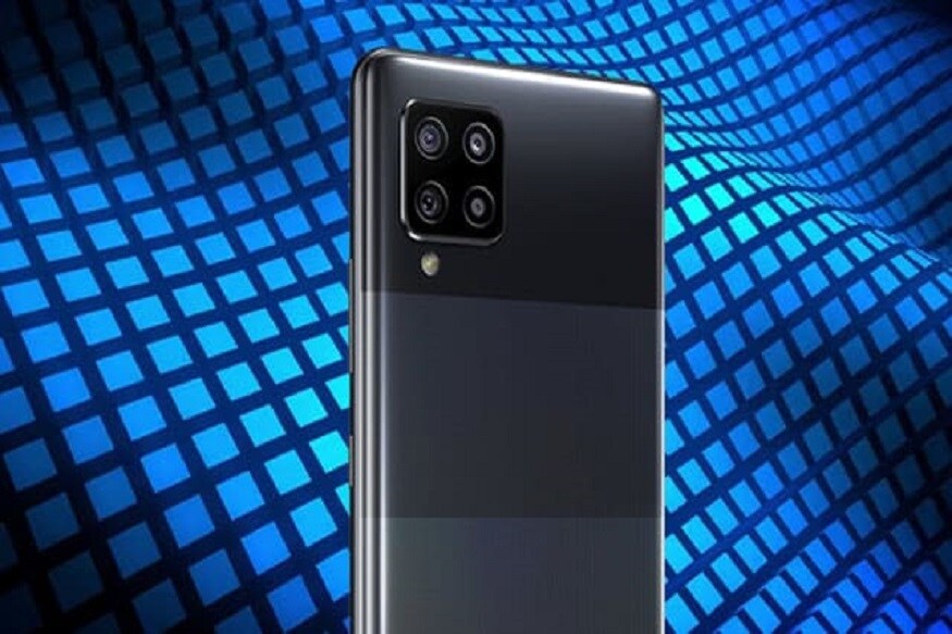 স্যামসাং-এর Galaxy A-series এর এই ফোনটিতে থাকছে ৪টি রিয়ার ক্যামেরা৷ ৬.৬ ইঞ্চি OLED স্ক্রিন৷ আপাতত শুধু কালো রঙের মডেলই বাজারে আসছে৷ স্যামসাং-এর 'Life Unstoppable' ভার্চুয়াল ইভেন্টে ফোনটি ঘোষণা করা হয়েছে৷ স্যামসাং-এর Galaxy A-series এর এই ফোনটিতে থাকছে ৪টি রিয়ার ক্যামেরা৷ ৬.৬ ইঞ্চি OLED স্ক্রিন৷ আপাতত শুধু কালো রঙের মডেলই বাজারে আসছে৷ স্যামসাং-এর 'Life Unstoppable' ভার্চুয়াল ইভেন্টে ফোনটি ঘোষণা করা হয়েছে৷