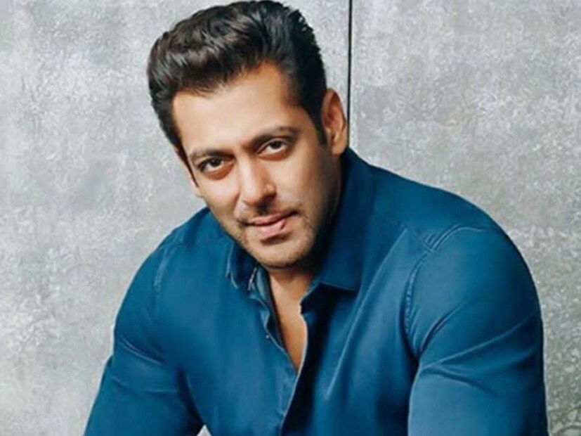 প্রথমে শোনা গিয়েছিল, করোনার কারণে নাকি এবারের বিগবসের পারিশ্রমিক কমাচ্ছেন সলমন৷ তবে নতুন খবর অনুযায়ী, খুব একটা সমঝোতায় যাননি তিনি ৷ বরং প্রত্যেক এপিসোডের জন্য ২০ কোটিতে থেমেছেন তিনি ৷ বিগবসের গোটা সিজনের জন্য নাকি মোট ৪৮০ কোটি টাকায় রফাদফা করেছেন সলমন খান ৷ 