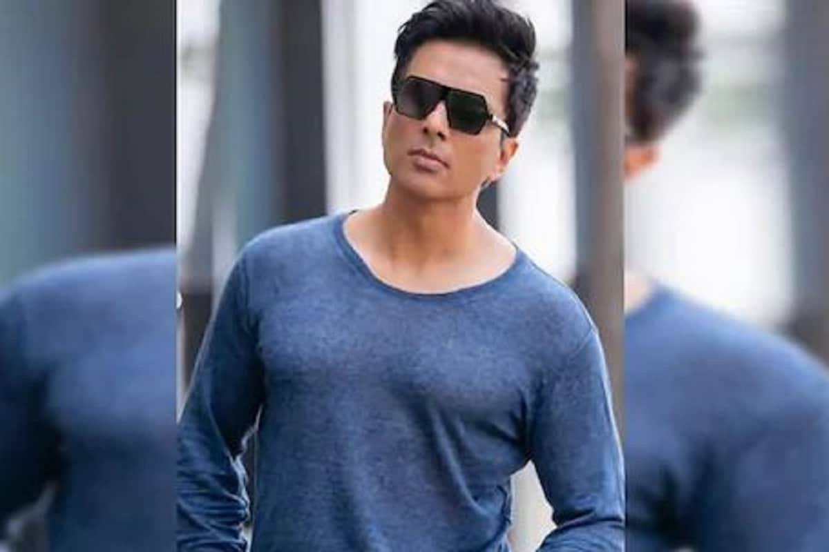 •তবে এই যাত্রায় যাদের সাহায্য করতে চেয়েছেন তিনি, তারা সকলেই কী সৎ ছিলেন? সোনু জানান যে, মোটের ওপর মানুষ বাড়ি ফিরতেই তাঁর কাছে অনুরোধ করেছিলেন৷ তবে যখন কেউ বা কারা অনুরোধ করতেন, তখন সোনুর টিম তাদের কাছে গিয়ে পুরো বিষয়টি খতিয়ে দেখে আসতেন৷ মোটের ওপর ৯০ শতাংশ মানুষই ভাল ছিলেন বলে জানা অভিনেতা৷ •তবে এই যাত্রায় যাদের সাহায্য করতে চেয়েছেন তিনি, তারা সকলেই কী সৎ ছিলেন? সোনু জানান যে, মোটের ওপর মানুষ বাড়ি ফিরতেই তাঁর কাছে অনুরোধ করেছিলেন৷ তবে যখন কেউ বা কারা অনুরোধ করতেন, তখন সোনুর টিম তাদের কাছে গিয়ে পুরো বিষয়টি খতিয়ে দেখে আসতেন৷ মোটের ওপর ৯০ শতাংশ মানুষই ভাল ছিলেন বলে জানা অভিনেতা৷