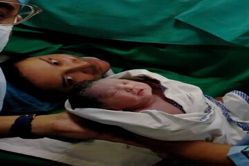 প্রথমবার ছেলে কোলে নিয়ে কী বললেন ‘বাবা’ রাজ, নিজেই জানালেন সে কথা