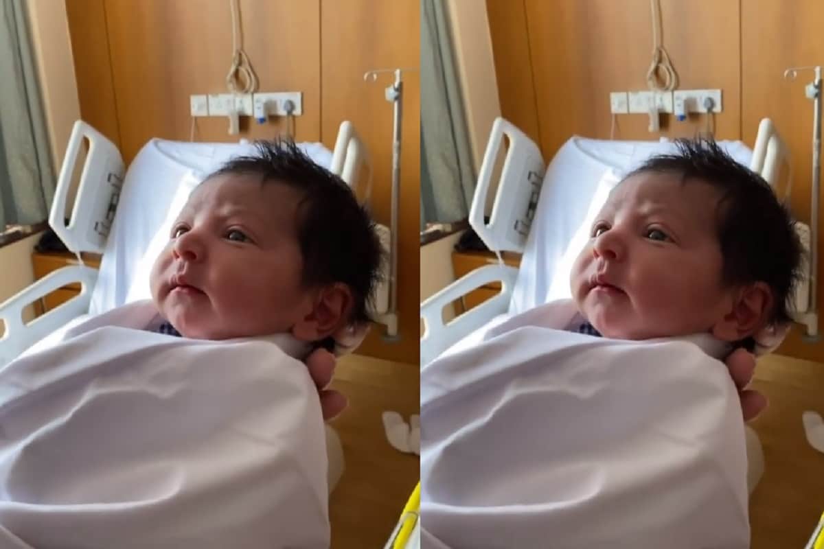 গত ১২ সেপ্টেম্বরে রাজ-শুভশ্রীর জীবনে খুশির ছোঁয়া নিয়ে এসেছে তাঁদের পুত্র সন্তান ইউভান ৷ সন্তান জন্মানোর পরেই সোশ্যাল মিডিয়ায় রাজ জানিয়েছেন ছেলের নাম ৷ ছবি সৌজন্যে ইনস্টাগ্রাম ৷ গত ১২ সেপ্টেম্বরে রাজ-শুভশ্রীর জীবনে খুশির ছোঁয়া নিয়ে এসেছে তাঁদের পুত্র সন্তান ইউভান ৷ সন্তান জন্মানোর পরেই সোশ্যাল মিডিয়ায় রাজ জানিয়েছেন ছেলের নাম ৷ ছবি সৌজন্যে ইনস্টাগ্রাম ৷