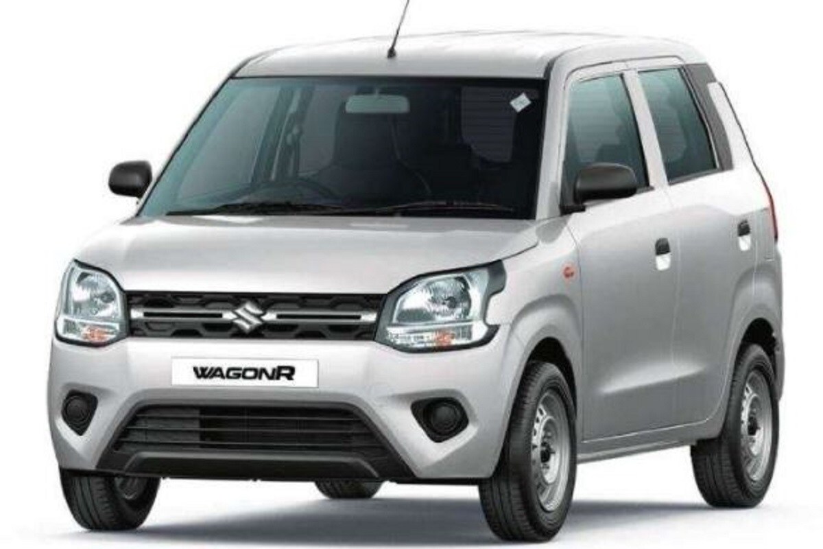 *মারুতি সুজুকি ওয়াগন আর (Maruti Suzuki Wagon R)- বিএস ভিআই ওয়াগন আর-এ দু'ধরনের ইঞ্জিন ব্যবহারের বিকল্প রয়েছে। একটি হল ১.০ লিটার ইঞ্জিন। এটি ৬৭ এইচপি-র সঙ্গে ৯০ এনএম টর্ক পর্যন্ত ক্ষমতা সরবরাহ করতে পারে। এ ছাড়াও একটু বড় মাপের ১.২ লিটার ইঞ্জিন ব্যবহার করা যেতে পারে। এটি ৮১ এইচপি-র সঙ্গে ১১৩ এনএম টর্ক পর্যন্ত ক্ষমতা সরবরাহ করতে পারে। তবে এই দুটি ইঞ্জিনের মধ্যে ১.০ লিটার ইঞ্জিনের মাইলেজ বেশি। এ ক্ষেত্রে ১.০ ইঞ্জিন ২১.৭৯ কিমি প্রতি লিটার পর্যন্ত মাইলেজ দিতে পারে । আর ১.২ লিটার ইঞ্জিন ২০.৫২ কিমি প্রতি লিটার মাইলেজ দেয়। এই গাড়ির দাম শুরু হয় ৪.৪৫ লক্ষ থেকে। *মারুতি সুজুকি ওয়াগন আর (Maruti Suzuki Wagon R)- বিএস ভিআই ওয়াগন আর-এ দু'ধরনের ইঞ্জিন ব্যবহারের বিকল্প রয়েছে। একটি হল ১.০ লিটার ইঞ্জিন। এটি ৬৭ এইচপি-র সঙ্গে ৯০ এনএম টর্ক পর্যন্ত ক্ষমতা সরবরাহ করতে পারে। এ ছাড়াও একটু বড় মাপের ১.২ লিটার ইঞ্জিন ব্যবহার করা যেতে পারে। এটি ৮১ এইচপি-র সঙ্গে ১১৩ এনএম টর্ক পর্যন্ত ক্ষমতা সরবরাহ করতে পারে। তবে এই দুটি ইঞ্জিনের মধ্যে ১.০ লিটার ইঞ্জিনের মাইলেজ বেশি। এ ক্ষেত্রে ১.০ ইঞ্জিন ২১.৭৯ কিমি প্রতি লিটার পর্যন্ত মাইলেজ দিতে পারে । আর ১.২ লিটার ইঞ্জিন ২০.৫২ কিমি প্রতি লিটার মাইলেজ দেয়। এই গাড়ির দাম শুরু হয় ৪.৪৫ লক্ষ থেকে।