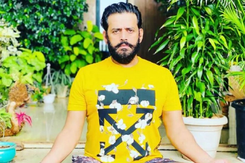 •এরমধ্যেই সুশান্ত সিং রাজপুত মৃত্যু মামলায় মূল অভিযুক্ত রিয়া ও তার ভাইকে গ্রেফতার করেছে NCB৷ এছাড়াও গ্রেফতার হয়েছে আরও অনেকে৷ NCB-ক কাজের প্রসংশা করে অভিনেতা ও বিজেপি সাংসদ অনুরোধ করেন যে, ড্রাগসের বিরুদ্ধে কেন্দ্র যেন কড়া পদক্ষেপ নেয়৷ যার যেরে ফিল্ম ইন্ডাস্ট্রির সঙ্গে যুক্ত আরও যারা ড্রাস সেবন করেন, তাঁরা যেন সোজা পথে চলে আসেন৷ 