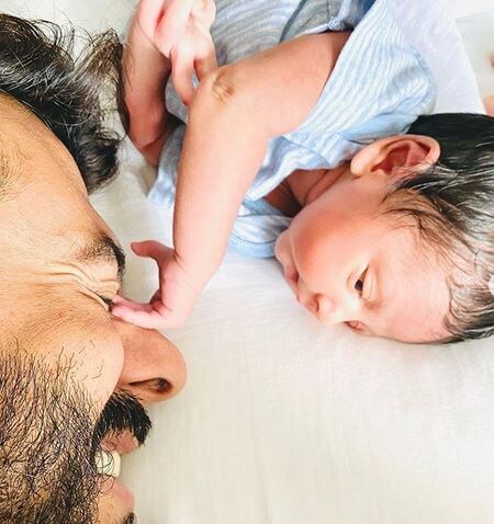 ইউভান জন্ম নেওয়ার পর থেকেই সোশ্যাল মিডিয়ায় রাজ রোজই শেয়ার করছেন, ইউভান কী করছে, ইউভান কী খাচ্ছে, ইউভানের নানা ছবি ৷ তা দেখে রীতিমতো ইউভানকে ভালবেসে ফেলেছে সোশ্যাল মিডিয়ায় থাকা নেটিজেনরা ৷ ইউভান জন্ম নেওয়ার পর থেকেই সোশ্যাল মিডিয়ায় রাজ রোজই শেয়ার করছেন, ইউভান কী করছে, ইউভান কী খাচ্ছে, ইউভানের নানা ছবি ৷ তা দেখে রীতিমতো ইউভানকে ভালবেসে ফেলেছে সোশ্যাল মিডিয়ায় থাকা নেটিজেনরা ৷