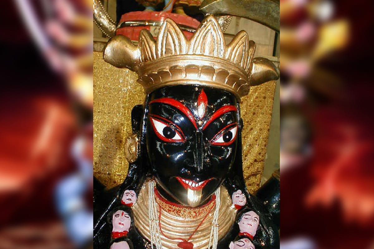 আদ্যা স্তোত্র জীবনের এক বড়সড় রক্ষাকবচ ৷ আদ্যা মায়ের তুমুল শক্তিতে এমন কোনও বিপর্যয় নেই যা থেকে রক্ষা পাওয়া যায় ৷ আদ্যা স্তোত্র জীবনের এক বড়সড় রক্ষাকবচ ৷ আদ্যা মায়ের তুমুল শক্তিতে এমন কোনও বিপর্যয় নেই যা থেকে রক্ষা পাওয়া যায় ৷
