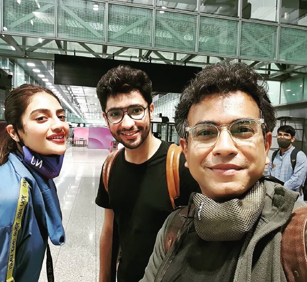 দিন কয়েক আগেই পরিচালক সায়ন্তন ঘোষালের ছবি শুটের জন্য লন্ডনে পাড়ি দিয়েছেন নুসরত। সফরসঙ্গী ছিলেন রুদ্রনীল ঘোষ। photo source Instagram দিন কয়েক আগেই পরিচালক সায়ন্তন ঘোষালের ছবি শুটের জন্য লন্ডনে পাড়ি দিয়েছেন নুসরত। সফরসঙ্গী ছিলেন রুদ্রনীল ঘোষ। photo source Instagram