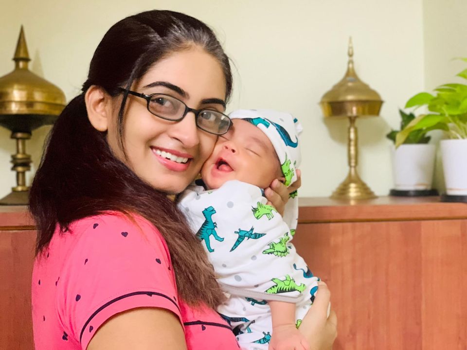 কন্যা সন্তানের জন্ম দিয়েছেন অঙ্কিতা ৷ মা হওয়ার খবর সোশ্যাল মিডিয়াতেই জানিয়েছিলেন অভিনেত্রী ৷ এবার শেয়ার করলেন মেয়ের ছবিও ৷ (Photo Courtesy: Ankita Majumder Paul/Facebook) কন্যা সন্তানের জন্ম দিয়েছেন অঙ্কিতা ৷ মা হওয়ার খবর সোশ্যাল মিডিয়াতেই জানিয়েছিলেন অভিনেত্রী ৷ এবার শেয়ার করলেন মেয়ের ছবিও ৷ (Photo Courtesy: Ankita Majumder Paul/Facebook)