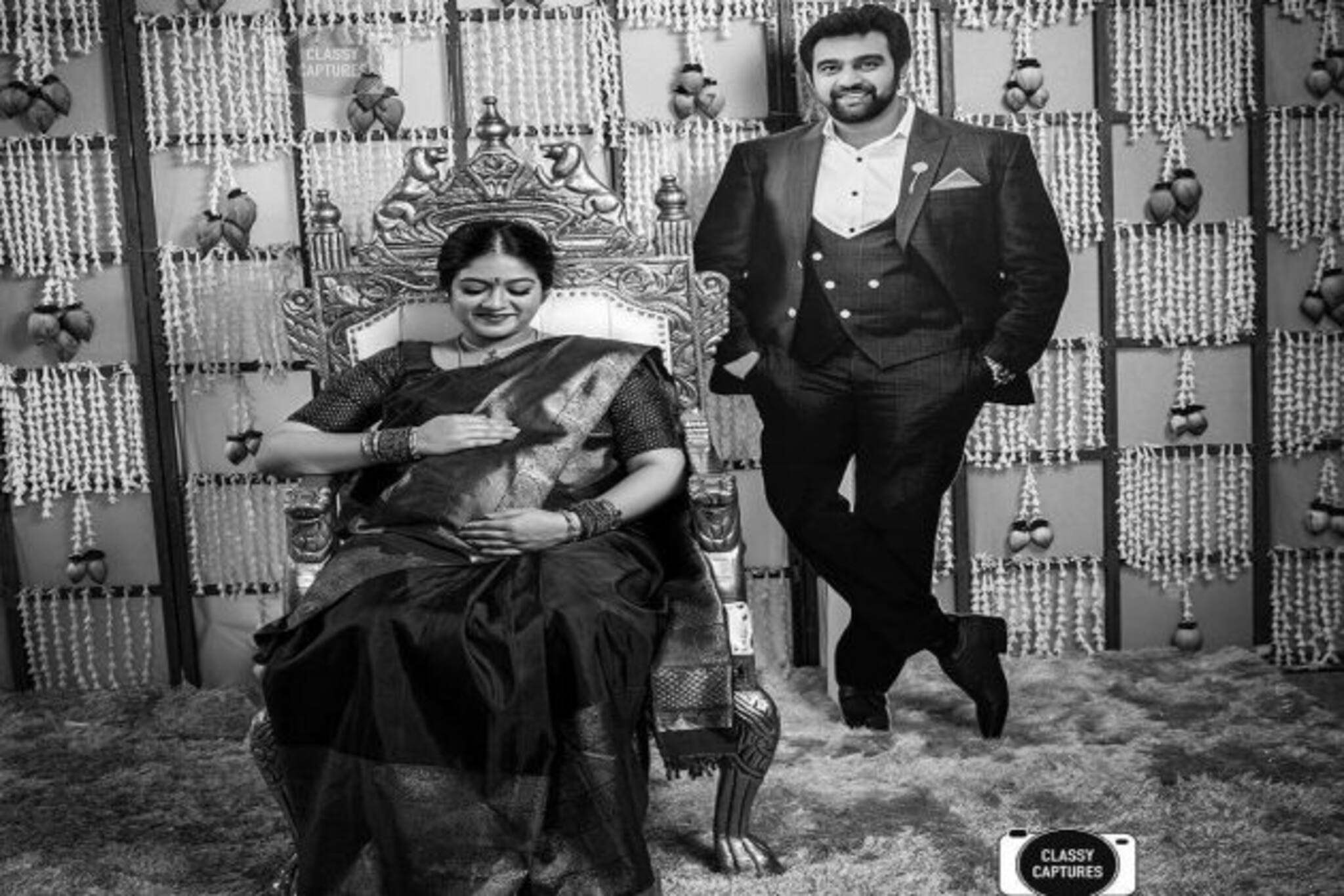 বাবা হওয়ার আগেই মৃত্যু, অভিনেতা চিরঞ্জীবীর মূর্তির সঙ্গে সাধ খেলেন স্ত্রী মেঘনা!