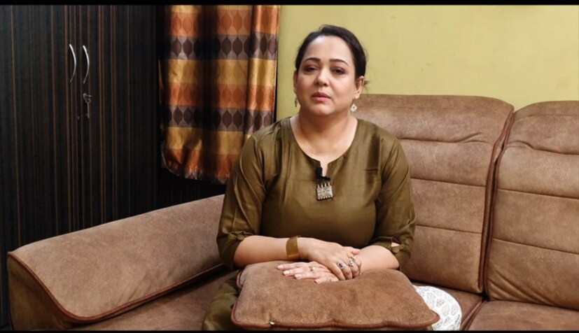 বাড়িতেই আইসোলেশনে রয়েছেন অভিনেত্রী। তাঁর শারীরিক অবস্থা স্থিতিশীল রয়েছে।