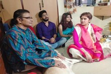 পরিবারের সকলকে নিয়ে লক্ষ্মী দেবীর আরাধনায় গায়ক সুরজিৎ ! দেখুন ছবি
