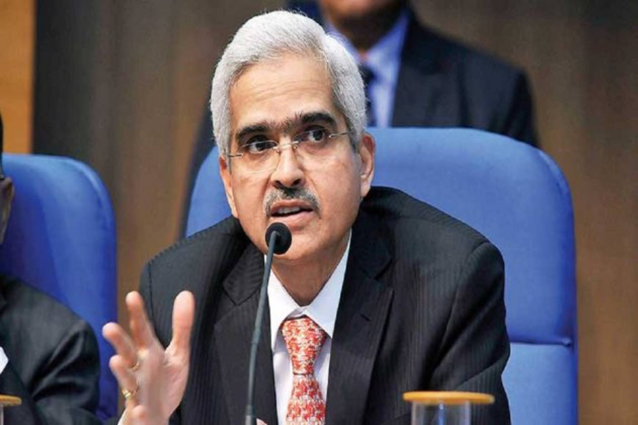 করোনা আক্রান্ত আরবিআই গভর্নর শক্তিকান্ত দাস, আইসোলেশনেও করবেন কাজ