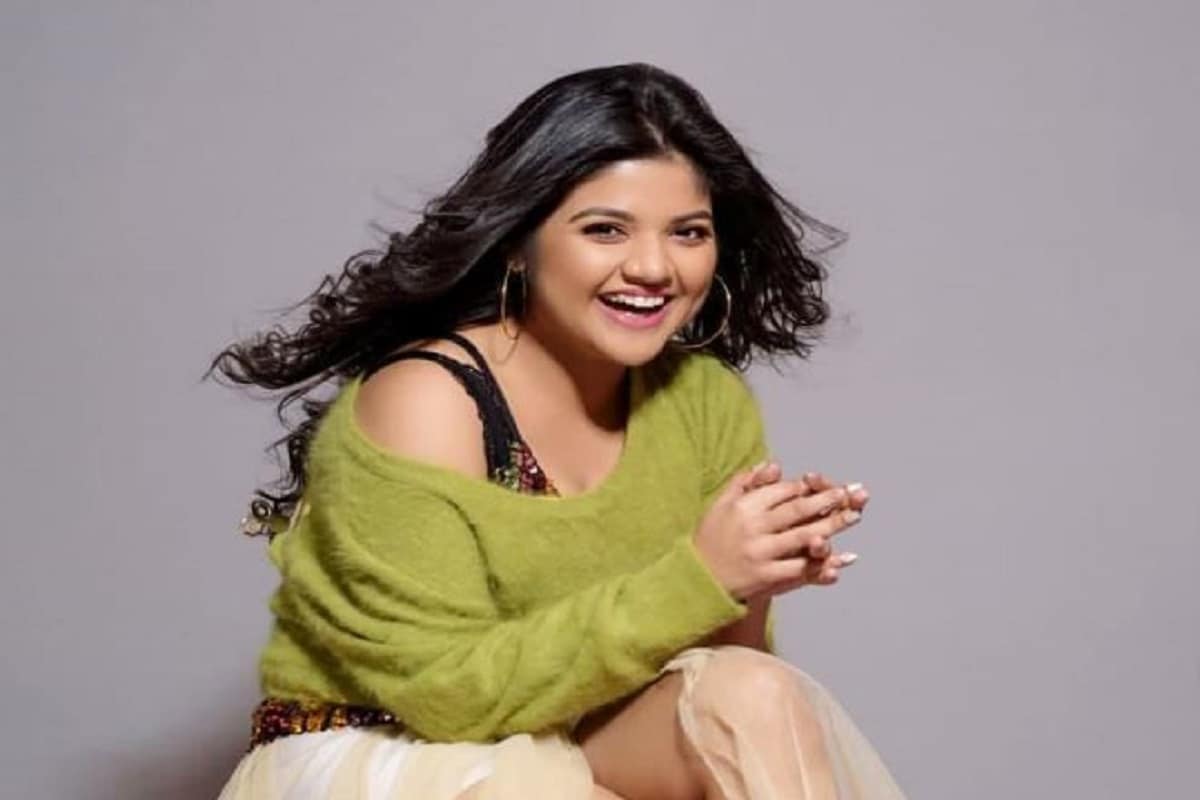 রনিতা দাস। ইষ্টি-কুটুম ধারাবাহিকে বাহা চরিত্রের জন্য খ্যাত হয়েছিলেন। রনিতা এই চরিত্রে অভিনয় দিয়েই পা রেখে ছিলেন টলি পাড়ায়। photo source Instagram রনিতা দাস। ইষ্টি-কুটুম ধারাবাহিকে বাহা চরিত্রের জন্য খ্যাত হয়েছিলেন। রনিতা এই চরিত্রে অভিনয় দিয়েই পা রেখে ছিলেন টলি পাড়ায়। photo source Instagram