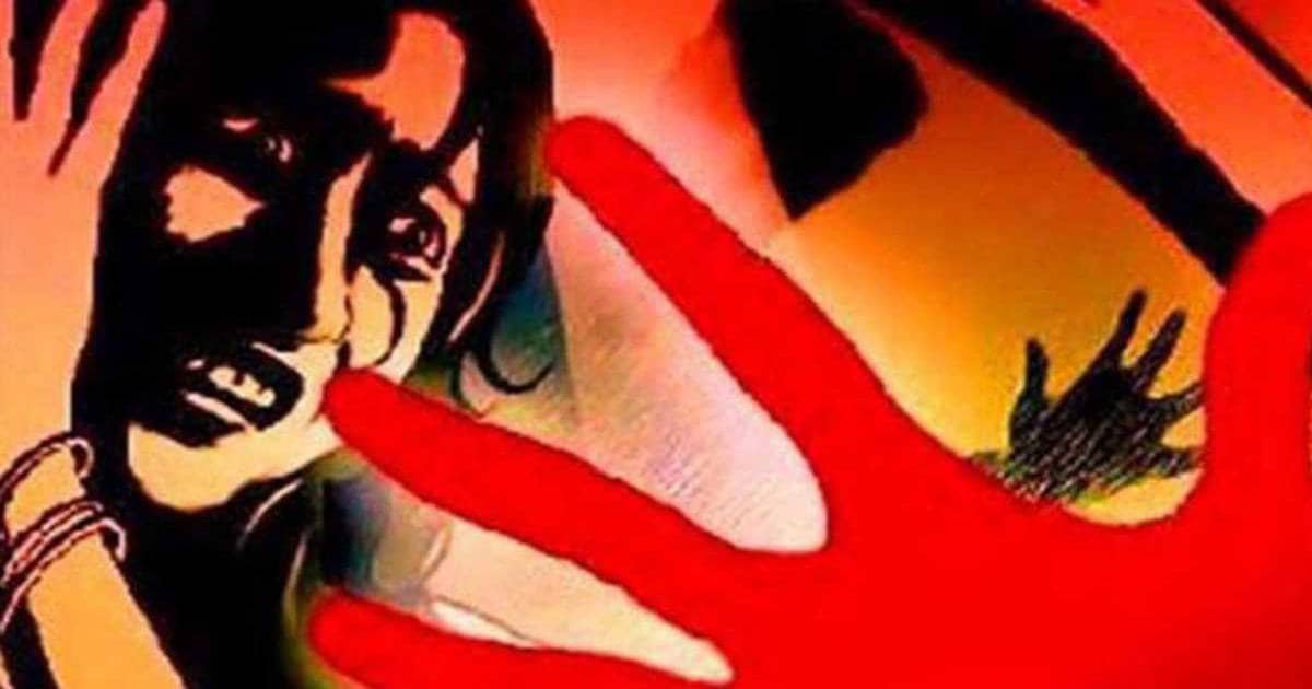*লজ্জাজনক ঘটনাটি ঘটেছে বিহারের বক্সারের ওঝা বরন গ্রামে। জলে ডুবে মৃত্যু হয়েছে নির্যাতিতা মহিলার সন্তানের। তবে গ্রামবাসীদের তৎপরতায় কোনমতে প্রাণরক্ষা হয়েছে তাঁর। তবে ঘটনার পড়ে কেউ গ্রেফতার হয়েছে কিনা, তা জানা যায়নি। বা পুলিশের কোনও বয়ান মেলেনি। প্রতীকী ছবি। *লজ্জাজনক ঘটনাটি ঘটেছে বিহারের বক্সারের ওঝা বরন গ্রামে। জলে ডুবে মৃত্যু হয়েছে নির্যাতিতা মহিলার সন্তানের। তবে গ্রামবাসীদের তৎপরতায় কোনমতে প্রাণরক্ষা হয়েছে তাঁর। তবে ঘটনার পড়ে কেউ গ্রেফতার হয়েছে কিনা, তা জানা যায়নি। বা পুলিশের কোনও বয়ান মেলেনি। প্রতীকী ছবি।