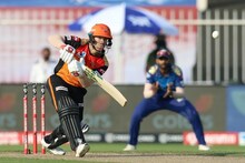 MI vs SRH: একা লড়লেন ওয়ার্নার, মুম্বইয়ের কাছে ৩৪ রানে হারল হায়দরাবাদ