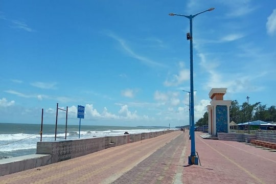 লকডাউন বদলে দিয়েছে দিঘার সমুদ্রতটের ছবি।