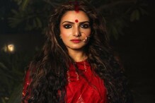 এক মাথা সিঁদুর, হাতে শাঁখা-পলা! এ কোন তনুশ্রী প্রশ্নে ফ্যানরা, ভিডিও ভাইরাল এক মাথা সিঁদুর, হাতে শাঁখা-পলা! এ কোন তনুশ্রী প্রশ্নে ফ্যানরা, ভিডিও ভাইরাল