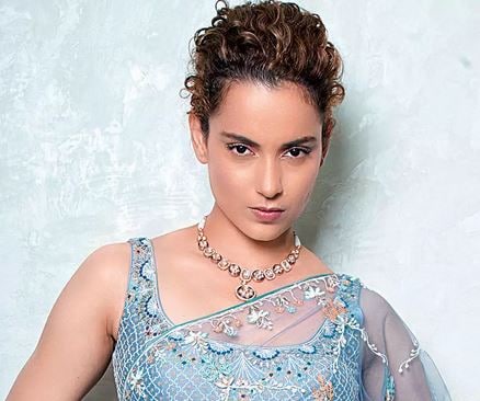 তা কী লিখলেন কঙ্গনা? সম্প্রতি কঙ্গনা তাঁর কয়েকটি মর্নিং সেলফি আপলোড করেছেন ট্যুইটারে ৷ একেবারে ঘুম থেকে উঠেই ৷ সেখানে কঙ্গনা লিখলেন, তাঁর আগামী কাজের কথা ৷ তা কী লিখলেন কঙ্গনা? সম্প্রতি কঙ্গনা তাঁর কয়েকটি মর্নিং সেলফি আপলোড করেছেন ট্যুইটারে ৷ একেবারে ঘুম থেকে উঠেই ৷ সেখানে কঙ্গনা লিখলেন, তাঁর আগামী কাজের কথা ৷