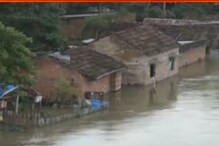 মহানন্দার জল বেড়ে প্লাবিত মালদহ মহানন্দার জল বেড়ে প্লাবিত মালদহ