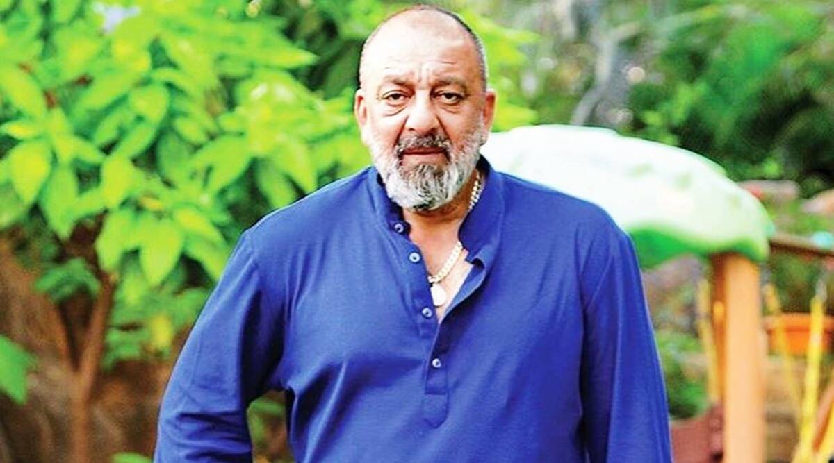 তবে এর পাশাপাশিও রটতে শুরু করে, খুব একটা নাকি ভালো নেই সঞ্জয় দত্ত ৷ এমনকী, সম্প্রতি সঞ্জয় দত্তের ভাইরাল হওয়া রুগ্ন চেহারা দেখেও আরও যেন ভেঙে পড়েন দেশের মানুষ ৷ রটে যায়, সঞ্জয় দত্ত নাকি আর মাত্র কয়েক মাস বেঁচে থাকবেন ৷ তবে এর পাশাপাশিও রটতে শুরু করে, খুব একটা নাকি ভালো নেই সঞ্জয় দত্ত ৷ এমনকী, সম্প্রতি সঞ্জয় দত্তের ভাইরাল হওয়া রুগ্ন চেহারা দেখেও আরও যেন ভেঙে পড়েন দেশের মানুষ ৷ রটে যায়, সঞ্জয় দত্ত নাকি আর মাত্র কয়েক মাস বেঁচে থাকবেন ৷