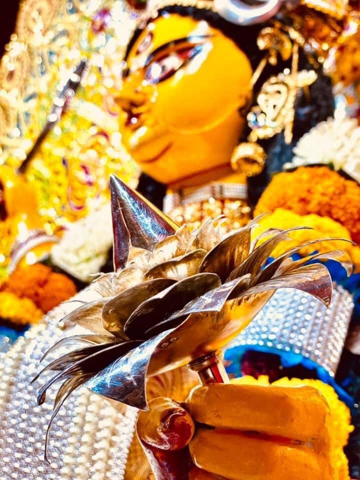পুজোর আয়োজনে মেতে উঠলেন সুদীপার স্বামী পরিচালক অগ্নিদেব চট্টোপাধ্যায় ও ছেলে আকাশ চট্টোপাধ্যায় Photo: Facebook পুজোর আয়োজনে মেতে উঠলেন সুদীপার স্বামী পরিচালক অগ্নিদেব চট্টোপাধ্যায় ও ছেলে আকাশ চট্টোপাধ্যায় Photo: Facebook