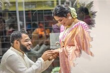 হাঁটু মুড়ে বসে নীলাঞ্জনকে আংটি পরালেন জনপ্রিয় গায়িকা ইমন চক্রবর্তী, দেখুন বিয়ের ভিডিও... হাঁটু মুড়ে বসে নীলাঞ্জনকে আংটি পরালেন জনপ্রিয় গায়িকা ইমন চক্রবর্তী, দেখুন বিয়ের ভিডিও...