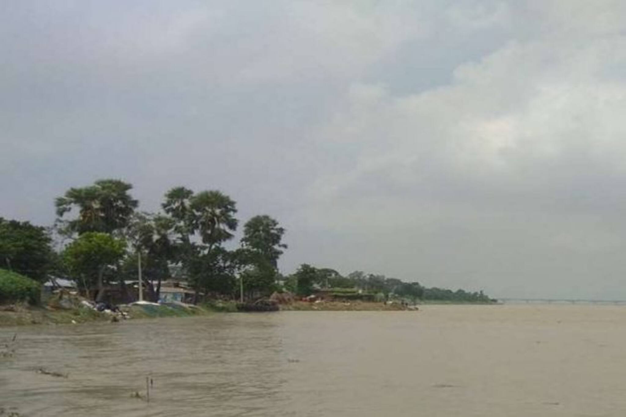 দামোদরে জল মিলবে না, তেষ্টা মেটাতে পাইপলাইনে গঙ্গার জল আনার ভাবনা বর্ধমানে