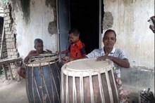 অতিমারীর জেরে কাজ না পাওয়ায় হতাশায় ভুগছেন ঢাক সারাইয়ের শিল্পীরা