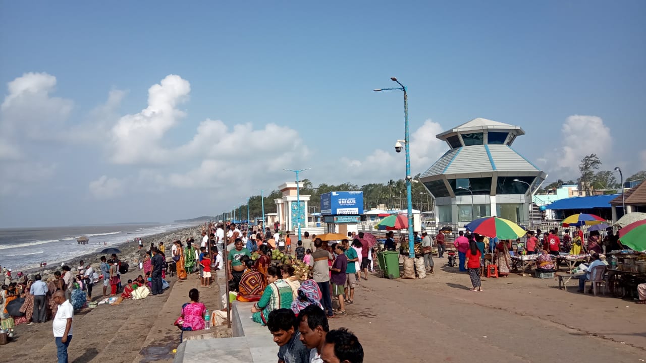 তবে বেশকিছু লাইনে স্বল্প সংখ্যক ট্রেন চলাচল শুরু হলেও প্রায় ৮ মাস পরেও দীঘা রেলওয়ে স্টেশনে ট্রেন চলাচল বন্ধ রয়েছে। তথ্য ও ছবি SUJIT BHOWMIK তবে বেশকিছু লাইনে স্বল্প সংখ্যক ট্রেন চলাচল শুরু হলেও প্রায় ৮ মাস পরেও দীঘা রেলওয়ে স্টেশনে ট্রেন চলাচল বন্ধ রয়েছে। তথ্য ও ছবি SUJIT BHOWMIK
