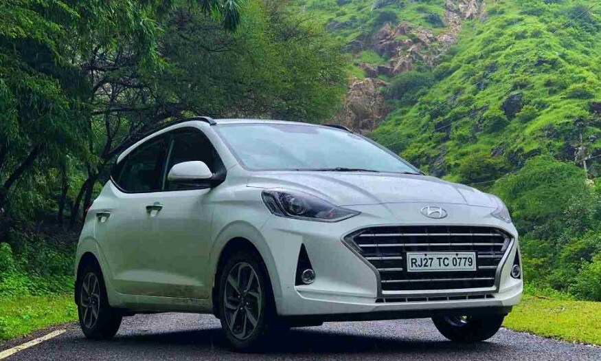 Hyundai Grand i10 Nios- Hyundai Grand i10 Nios মডেলেও মিলছে ক্যাশ ডিসকাউন্ট। এ ক্ষেত্রে এই গাড়িতে পাওয়া যাচ্ছে ১০,০০০ টাকার ক্যাশ ডিসকাউন্ট, ১০,০০০ টাকার এক্সচেঞ্জ বোনাস ও ৫,০০০ টাকার কর্পোরেট বোনাস।Photo- Collected Hyundai Grand i10 Nios- Hyundai Grand i10 Nios মডেলেও মিলছে ক্যাশ ডিসকাউন্ট। এ ক্ষেত্রে এই গাড়িতে পাওয়া যাচ্ছে ১০,০০০ টাকার ক্যাশ ডিসকাউন্ট, ১০,০০০ টাকার এক্সচেঞ্জ বোনাস ও ৫,০০০ টাকার কর্পোরেট বোনাস।Photo- Collected