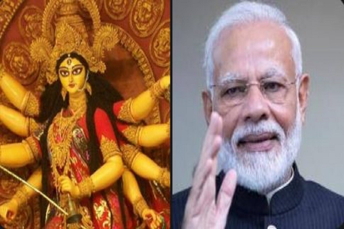 একুশের ভোটযুদ্ধের আগে দুর্গা সহায় বিজেপি। EZCC-তে দুর্গাপুজোর জমজমাট আয়োজন বিজেপির ৷ উদ্বোধনে হাজির থাকবেন খোদ প্রধানমন্ত্রী নরেন্দ্র মোদি ৷ প্রধানমন্ত্রীর জন্য রাজ্য থেকেই পাঠানো হয়েছে ধুতি-পাঞ্জাবি। উদ্বোধনের আগে শেষ মুহূর্তে পুজোর প্রস্তুতি খতিয়ে দেখছেন বিজেপির নেতা-কর্মীরা। একুশের ভোটযুদ্ধের আগে দুর্গা সহায় বিজেপি। EZCC-তে দুর্গাপুজোর জমজমাট আয়োজন বিজেপির ৷ উদ্বোধনে হাজির থাকবেন খোদ প্রধানমন্ত্রী নরেন্দ্র মোদি ৷ প্রধানমন্ত্রীর জন্য রাজ্য থেকেই পাঠানো হয়েছে ধুতি-পাঞ্জাবি। উদ্বোধনের আগে শেষ মুহূর্তে পুজোর প্রস্তুতি খতিয়ে দেখছেন বিজেপির নেতা-কর্মীরা।