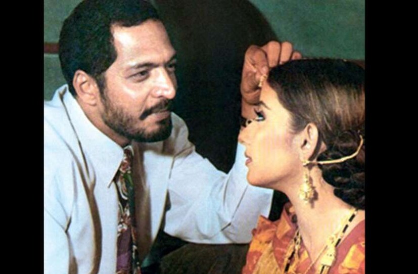 সেই সময় স্ত্রীর সঙ্গে সেপারেশনে ছিলেন নানা পাটেকর। মনীষার ঘনিষ্ঠ বন্ধুদের থেকে জানা যায়, মনীষাকে নিয়ে ভীষণ পজেসিভ হয়ে পড়েছিলেন নানা। তাঁর পোশাক, পর্দায় অন্তরঙ্গ দৃশ্যে অভিনয়ে বাঁধ সাধা শুরু করলেন। দু'জনের মধ্যে দূরত্ব আসতে শুরু করল।